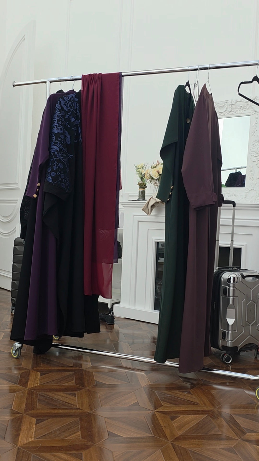 Abayas bishts elegants SOOTRASHOP