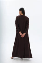 Abaya marron chocolat crêpe premium – détails dos – SOOTRASHOP