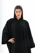 Sootrashop-abaya-brode-fleuri-ton-details – SOOTRASHOP