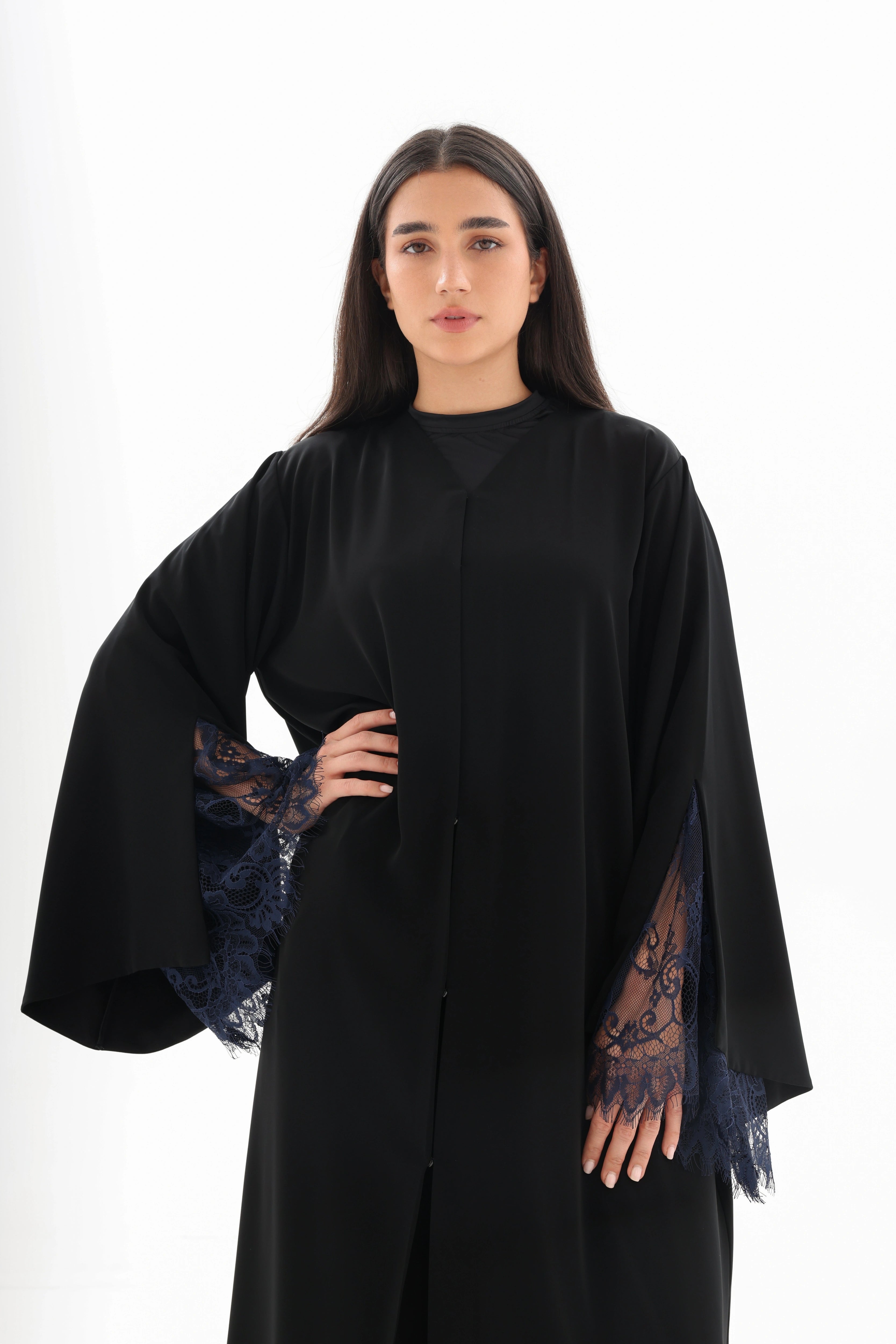 Abaya dentelle noire Nida coréen premium – détails finitions – SOOTRASHOP