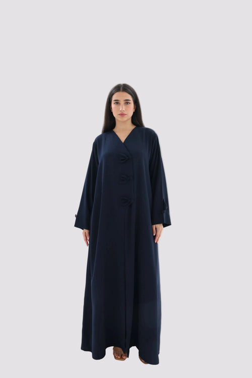Abaya bleu marine élégance nouée crêpe premium – vue de face – SOOTRASHOP