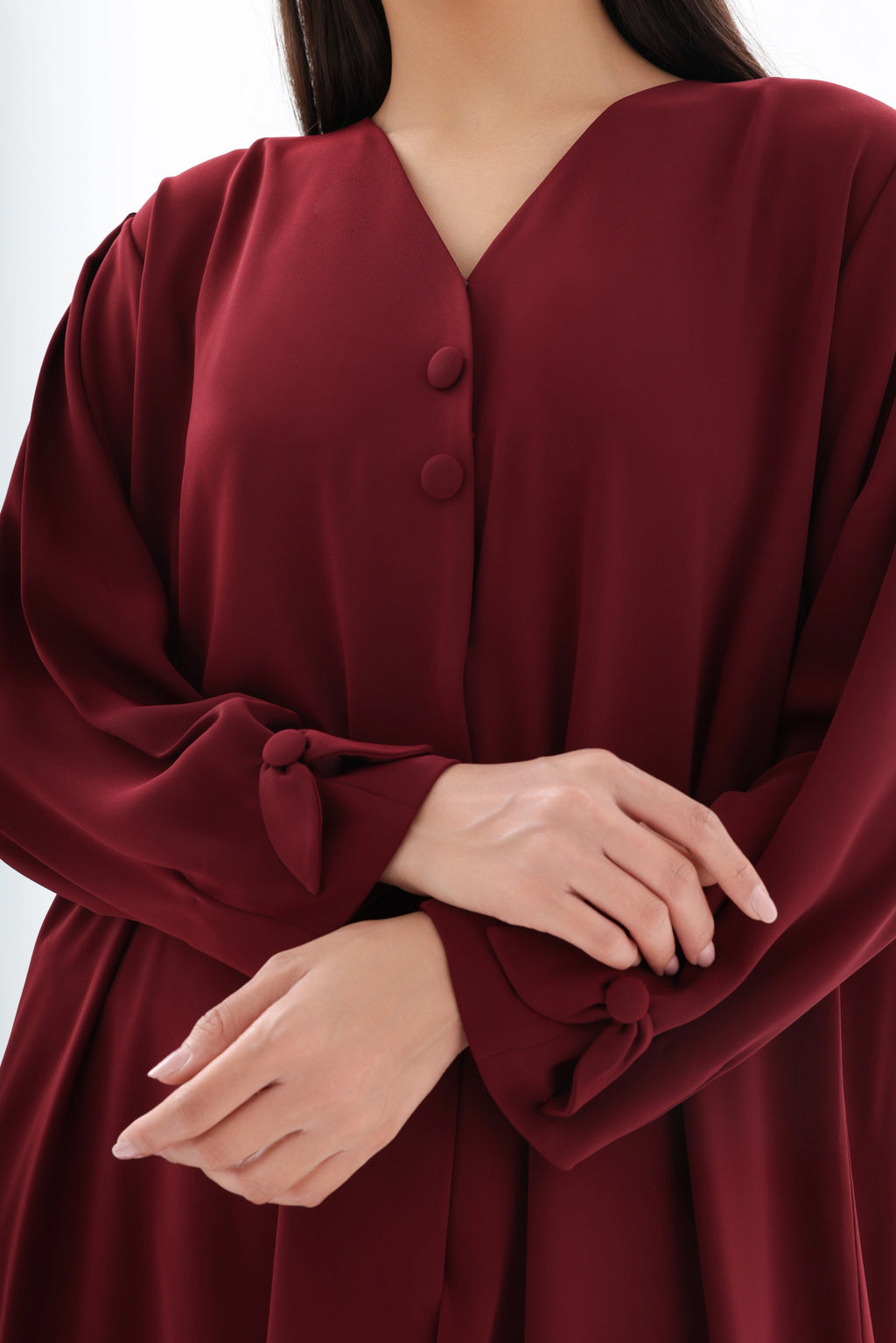 Abaya bordeaux crêpe premium – détails manches – SOOTRASHOP